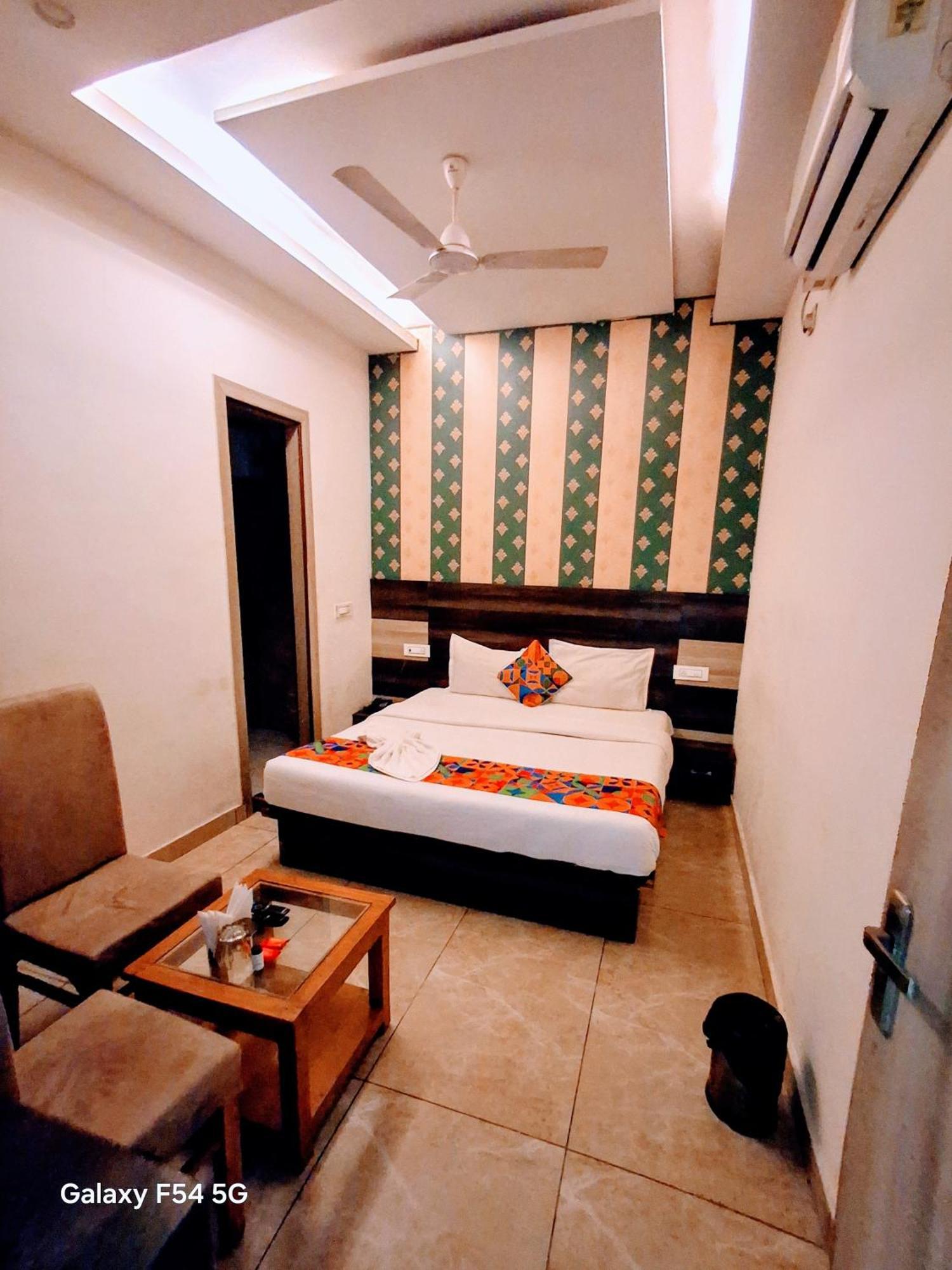 Hotel Welcome Residency Zirakpur Exterior foto